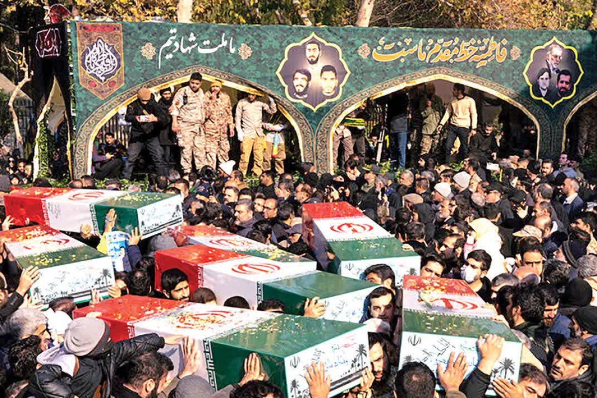 یادداشت تشییع پیکر سیصد شهید گمنام در سراسر ایران | مدرسه حرکت