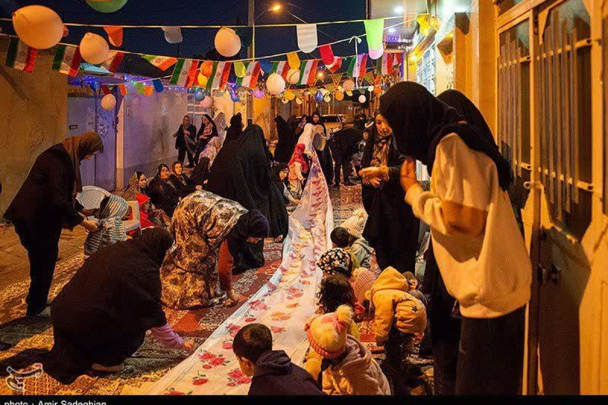 یادداشت برپایی سفره‌های همدلی در کوچه‌های شیراز | مدرسه حرکت