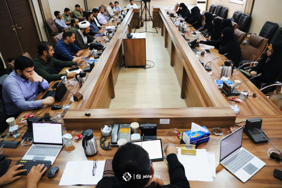 یادداشت نشست فعالان فرهنگی آذربایجان‌غربی | مدرسه حرکت