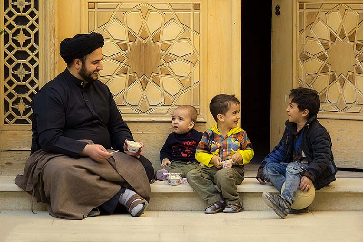 از محبت خارها گل می‌شود